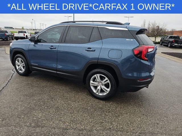 Used 2024 GMC Terrain SLE w/ Driver Convenience Package image 14