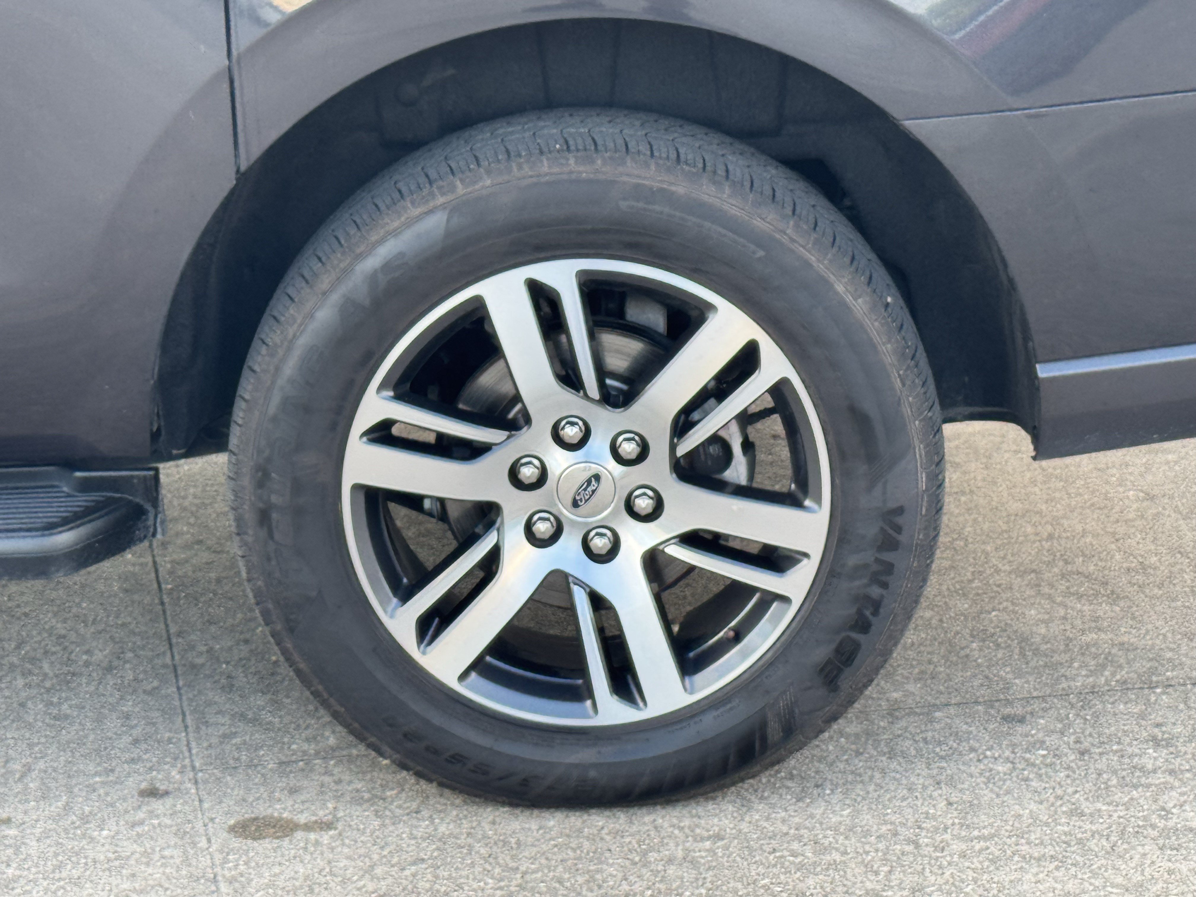 Used 2024 Ford Expedition Max Limited RWD image 8