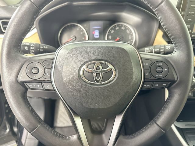 Used 2021 Toyota RAV4 XLE w/ Convenience Package image 20