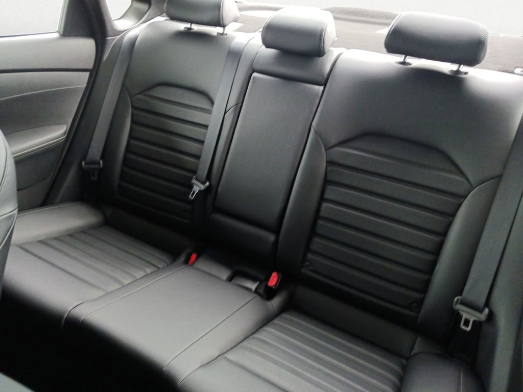 Used 2023 Kia Forte GT-Line w/ GT-Line Premium Package image 9