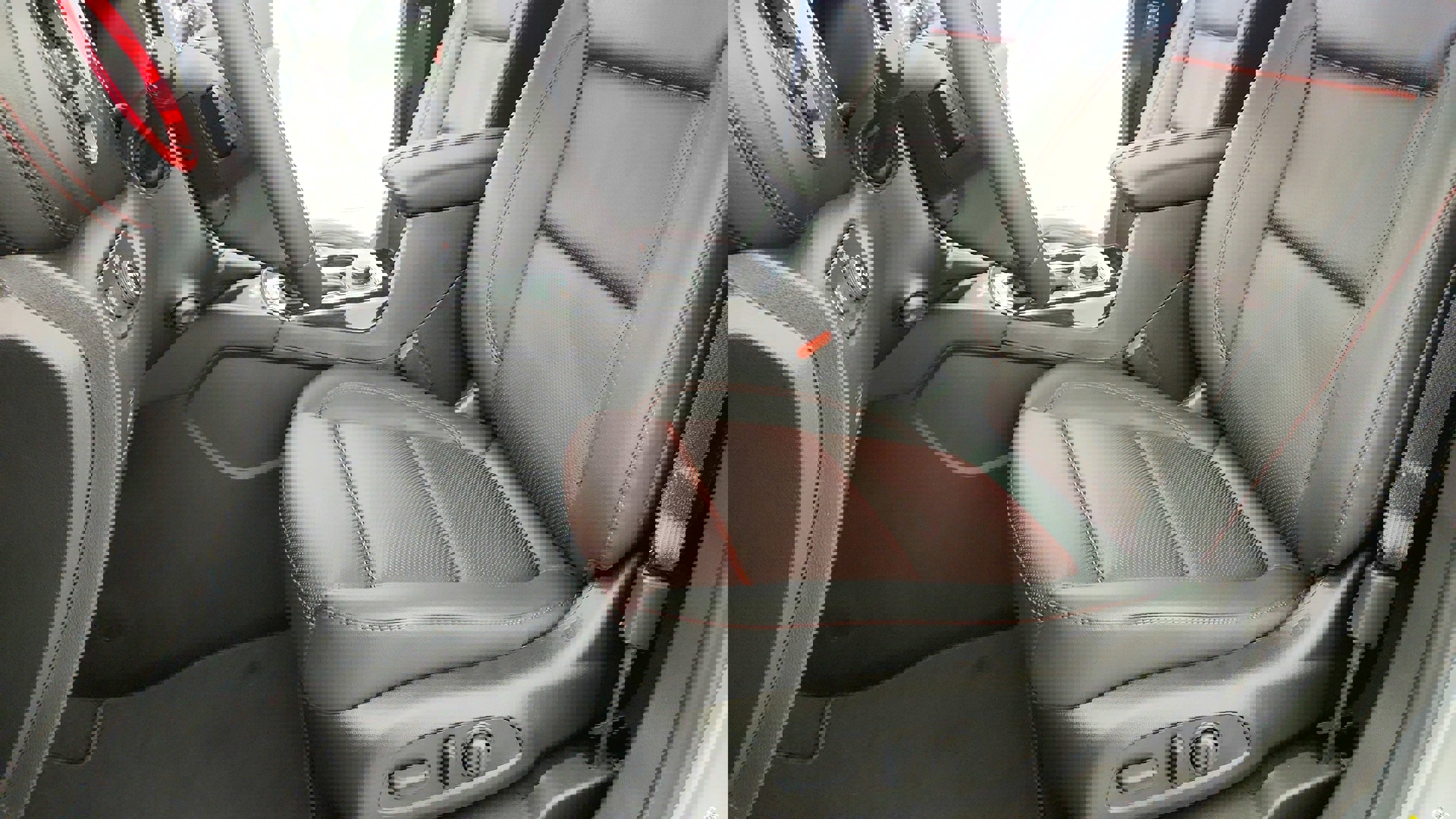 New 2025 Chevrolet Blazer RS w/ Driver Confidence II Package image 31