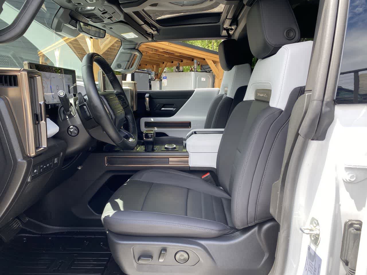 Used 2025 GMC Hummer EV 3X AWD/4WD image 13
