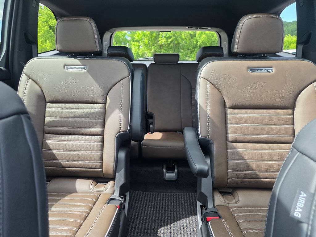 Certified 2026 GMC Acadia Denali Ultimate AWD/4WD image 8