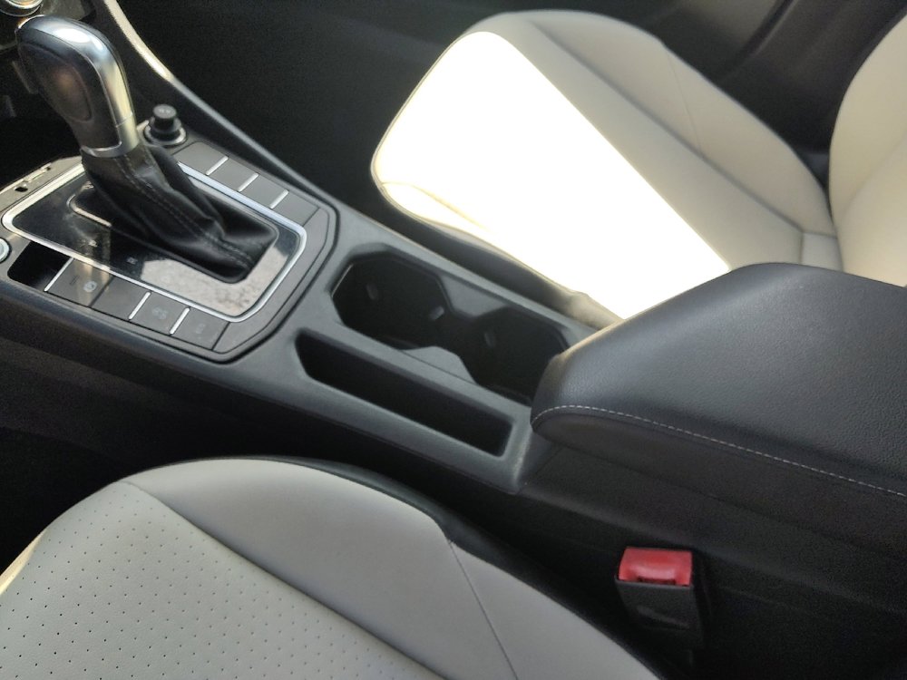 Used 2019 Volkswagen Jetta R-Line FWD image 26