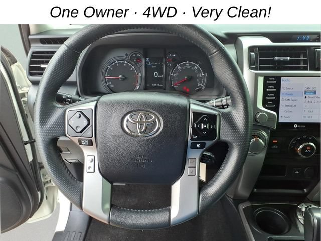 Used 2020 Toyota 4Runner SR5 AWD/4WD image 15