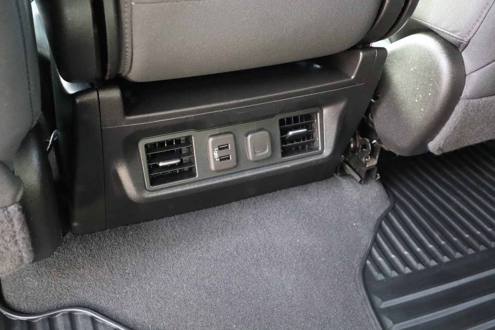 Used 2022 Chevrolet Silverado 1500 LT image 19