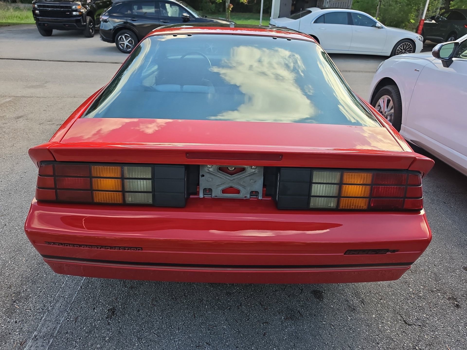 Used 1989 Chevrolet Camaro IROC-Z RWD image 5