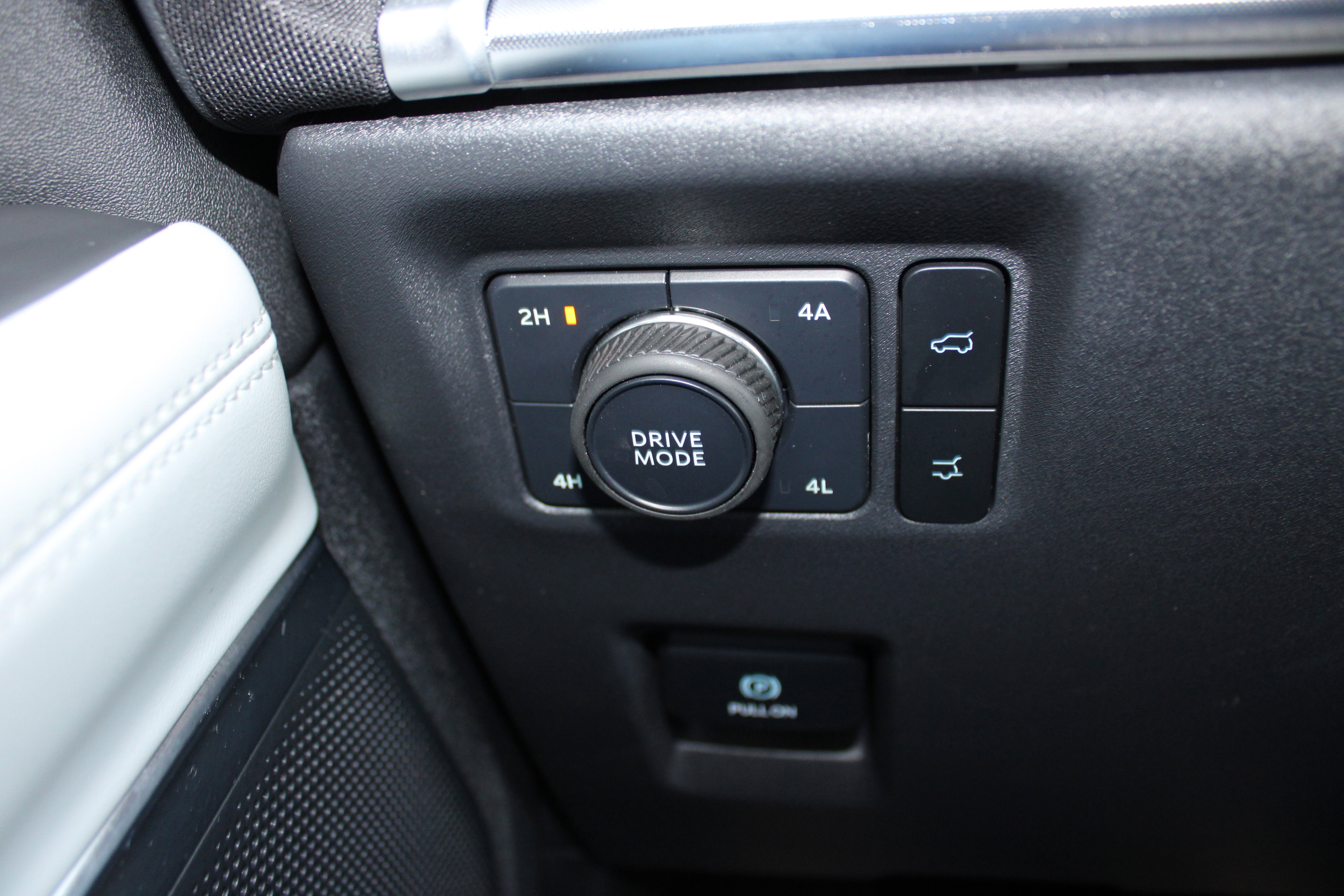 Used 2025 Ford Expedition Max Platinum image 23