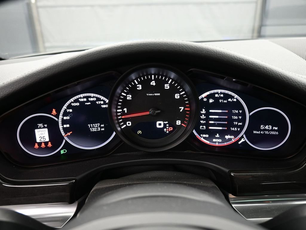 Certified 2023 Porsche Panamera 4 Platinum Edition image 19