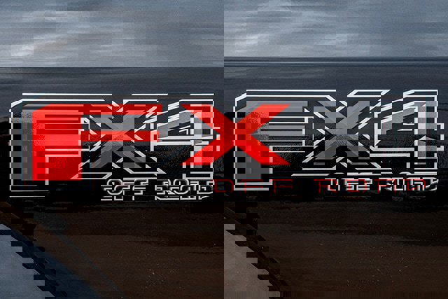 Used 2020 Ford F150 Platinum w/ Equipment Group 701A Luxury image 19