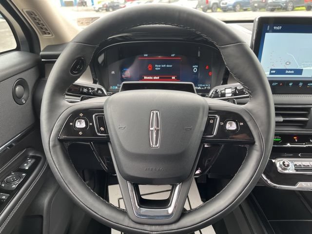 New 2025 Lincoln Corsair Reserve w/ Equipment Group 202A AWD/4WD image 15