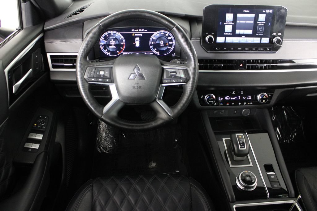 Used 2023 Mitsubishi Outlander SEL FWD image 6