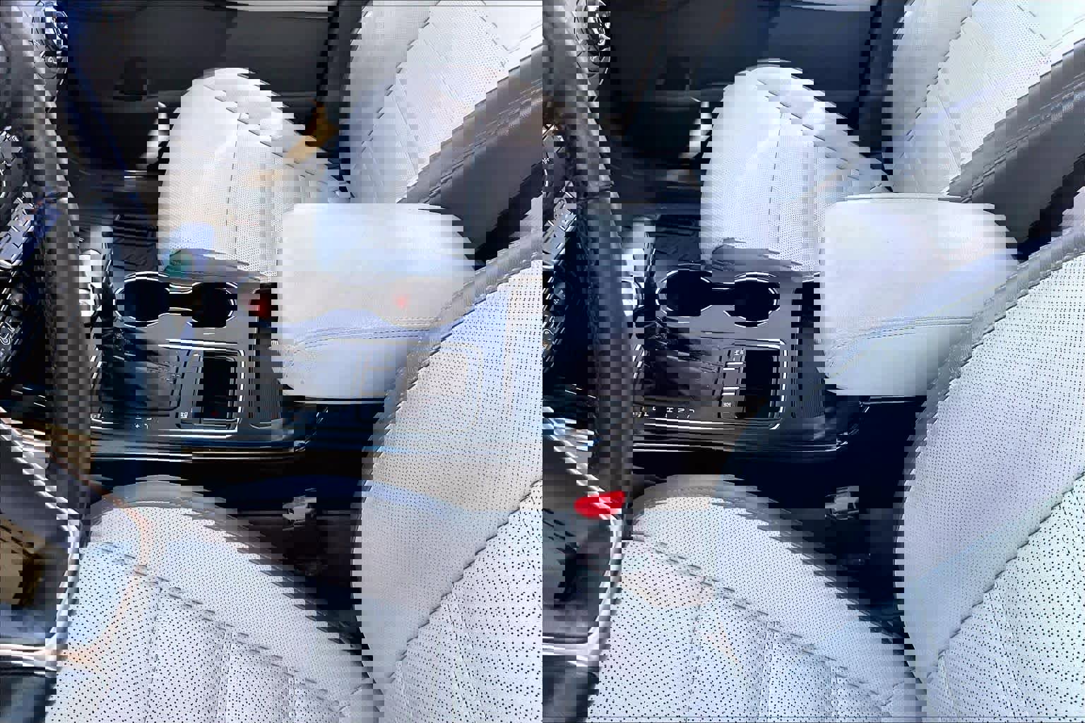 Used 2017 Kia Sorento SX image 14