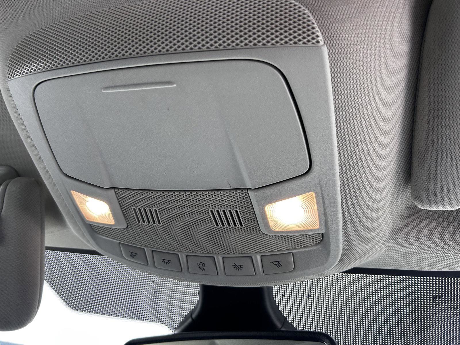 Used 2024 Ford Edge SEL image 27