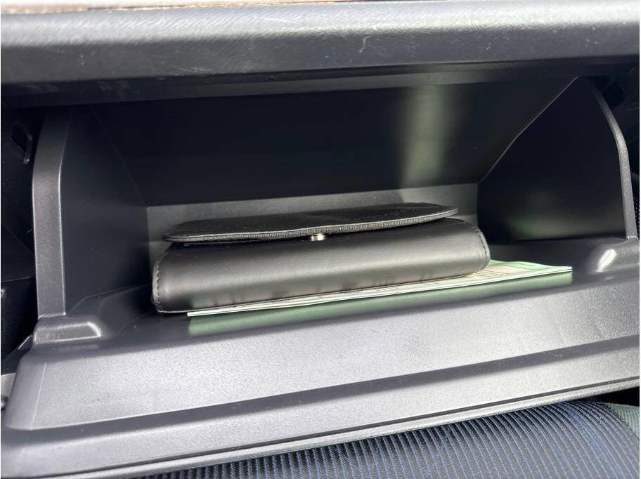 Used 2015 Toyota Prius C Two image 15