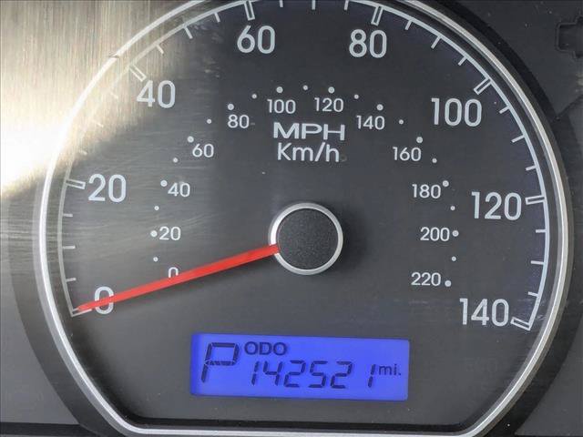Used 2010 Hyundai Elantra GLS FWD image 11