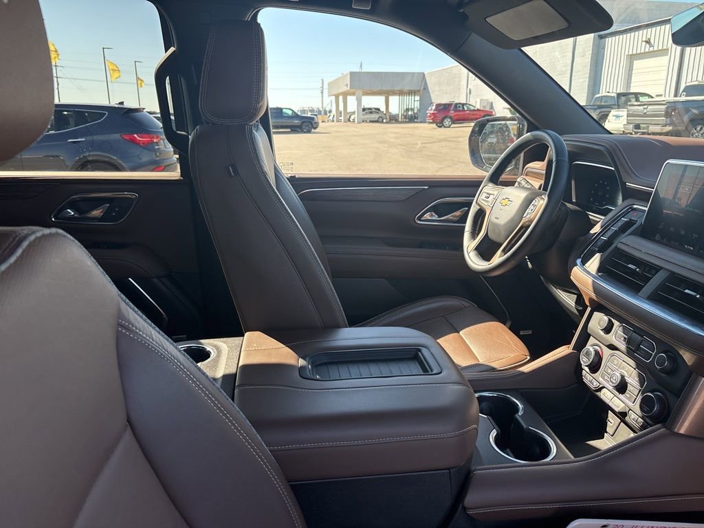 Used 2023 Chevrolet Tahoe High Country w/ LPO, Illumination Package image 24