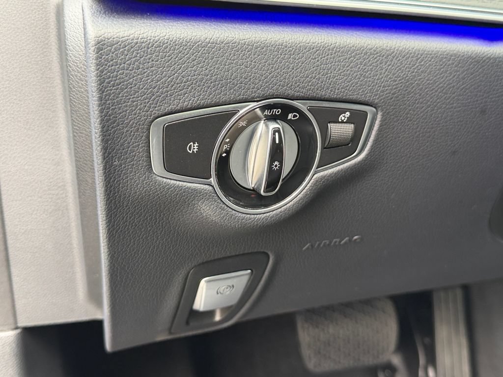 Used 2023 Mercedes-Benz E 350 4MATIC Sedan image 29