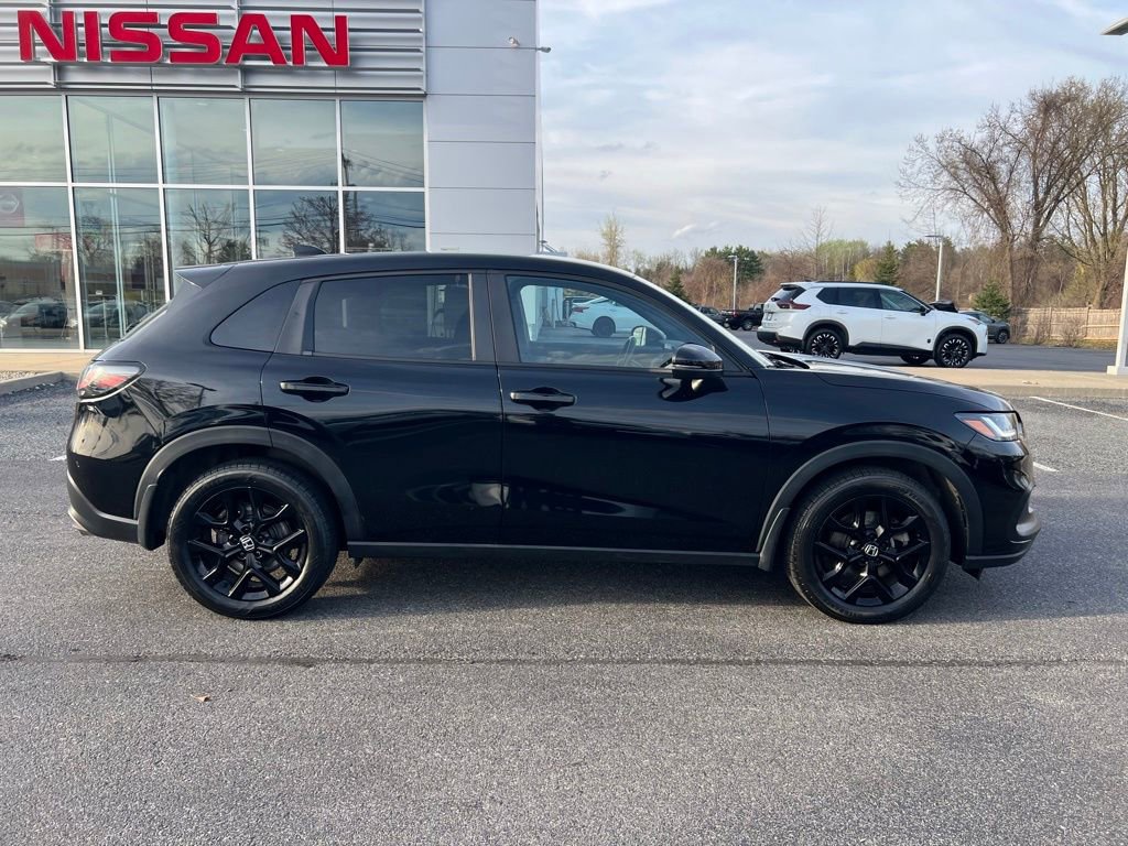 Used 2023 Honda HR-V Sport image 16