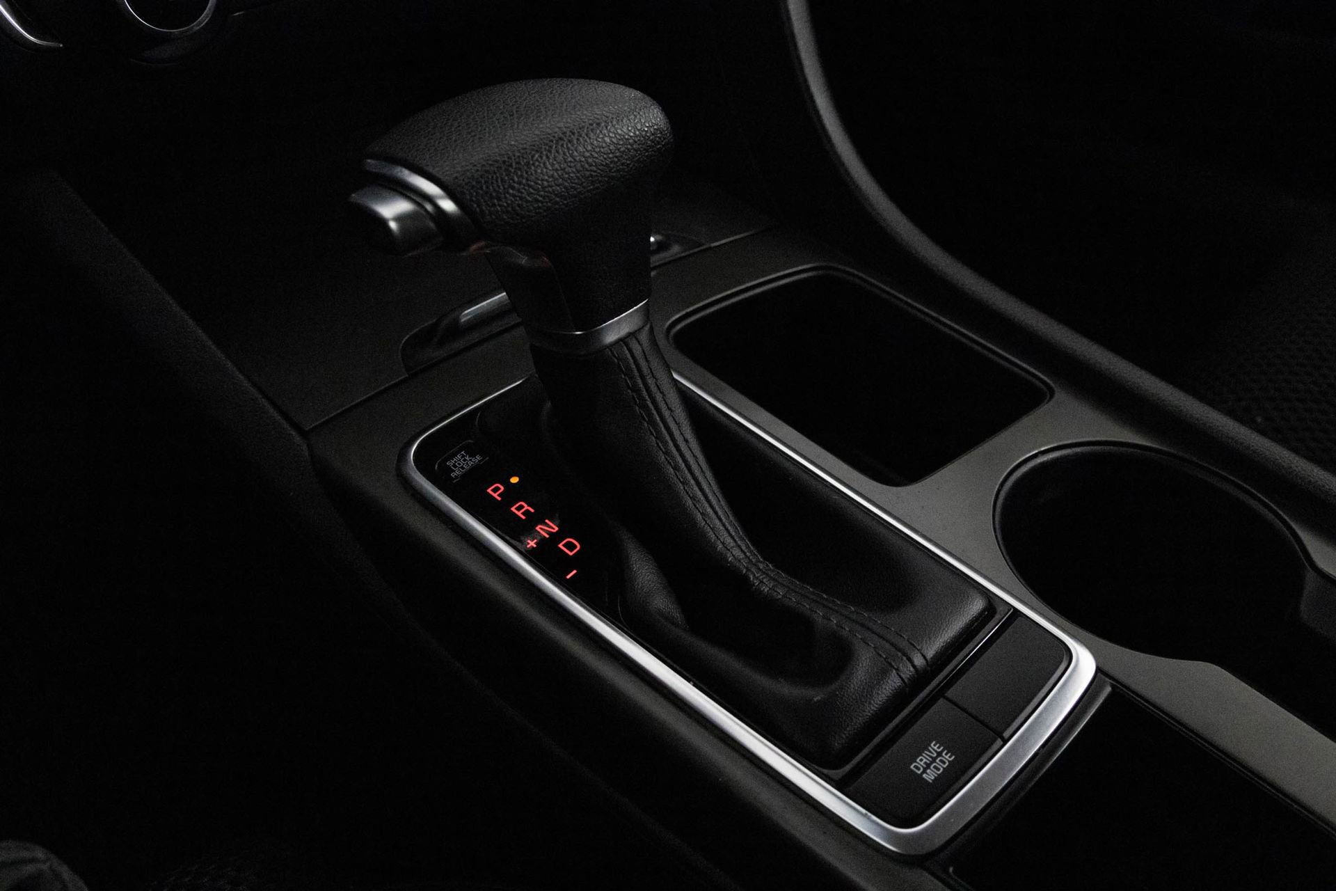 Used 2020 Kia Optima LX image 24