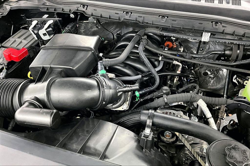 Used 2025 Ford F350 XLT w/ FX4 Off-Road Package image 30