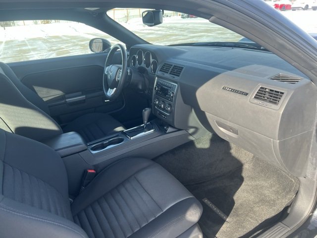 Used 2014 Dodge Challenger R/T image 31