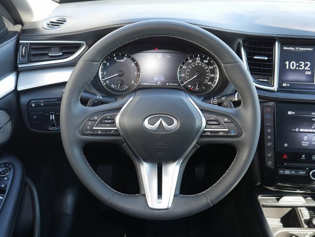 Used 2022 INFINITI QX50 Essential image 18