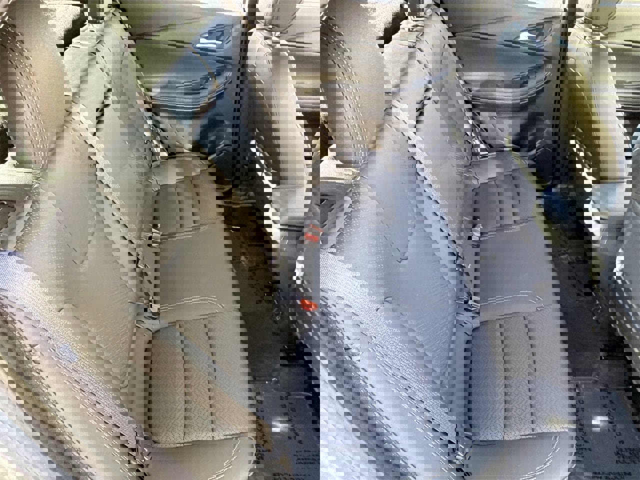 Used 2020 Buick Encore GX Essence w/ Experience Buick Package image 13