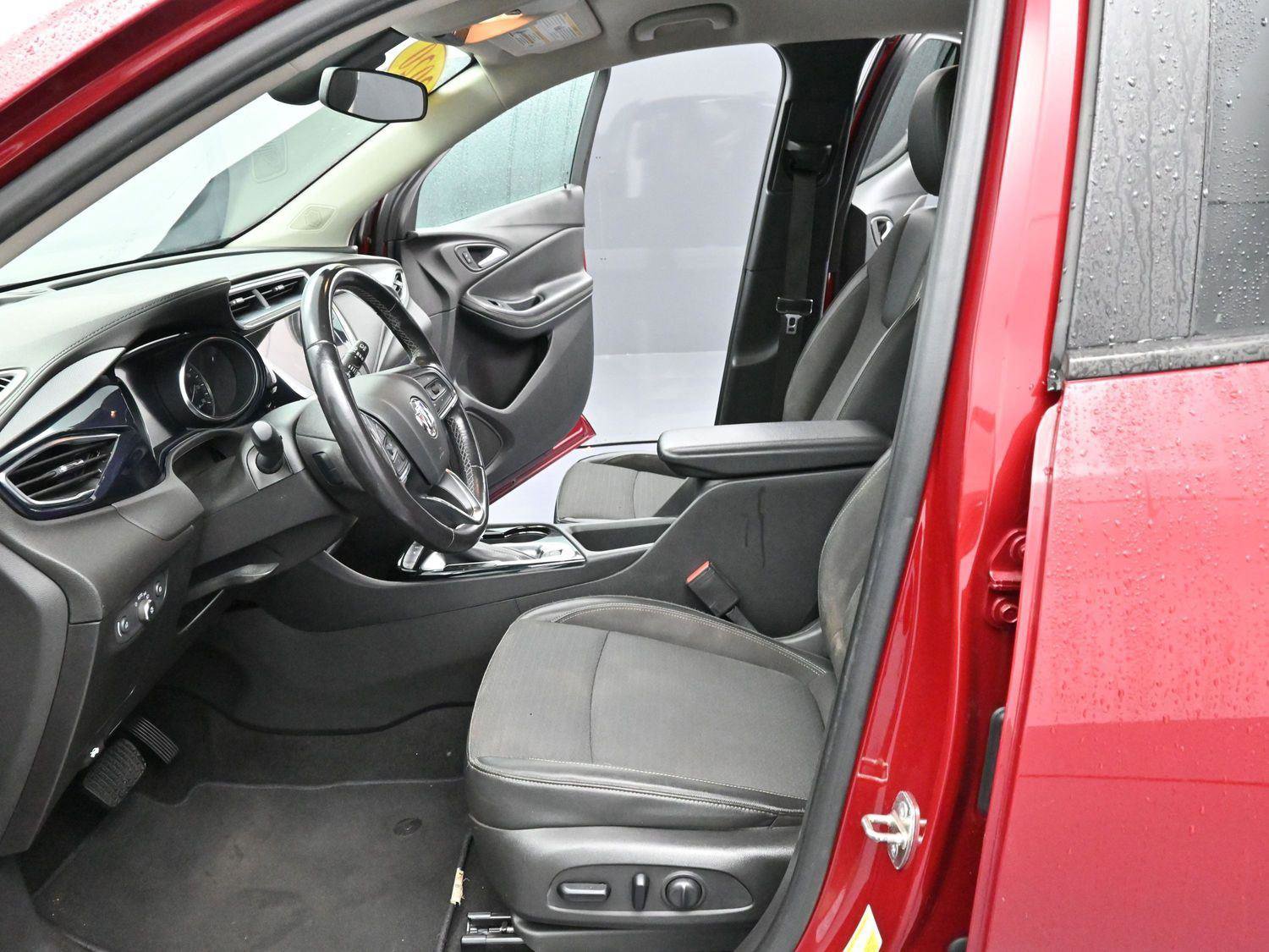 Used 2020 Buick Encore GX Preferred w/ Cold Weather Comfort Package image 15