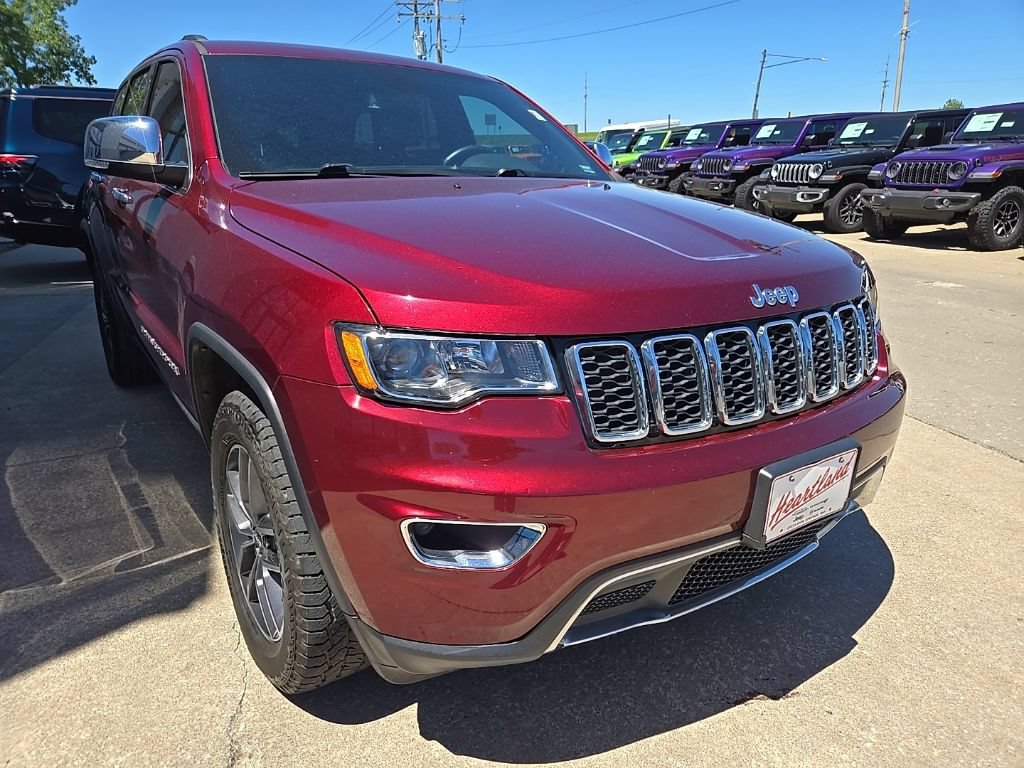 Used 2018 Jeep Grand Cherokee Limited AWD/4WD image 15