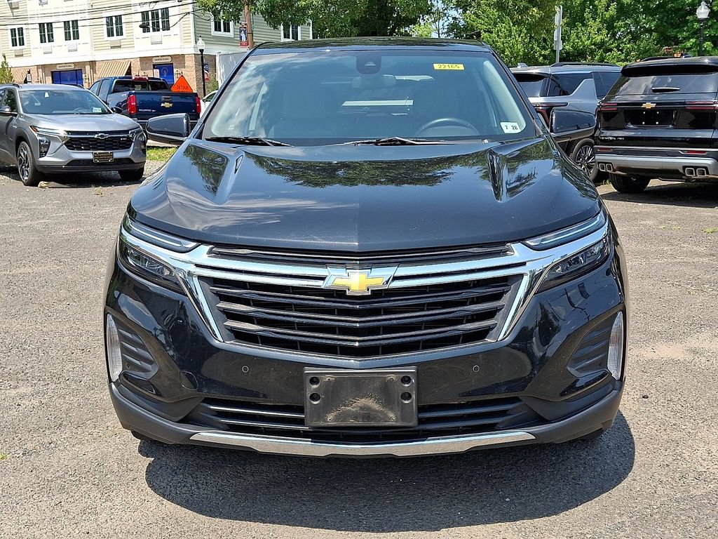 Used 2023 Chevrolet Equinox LT FWD image 2