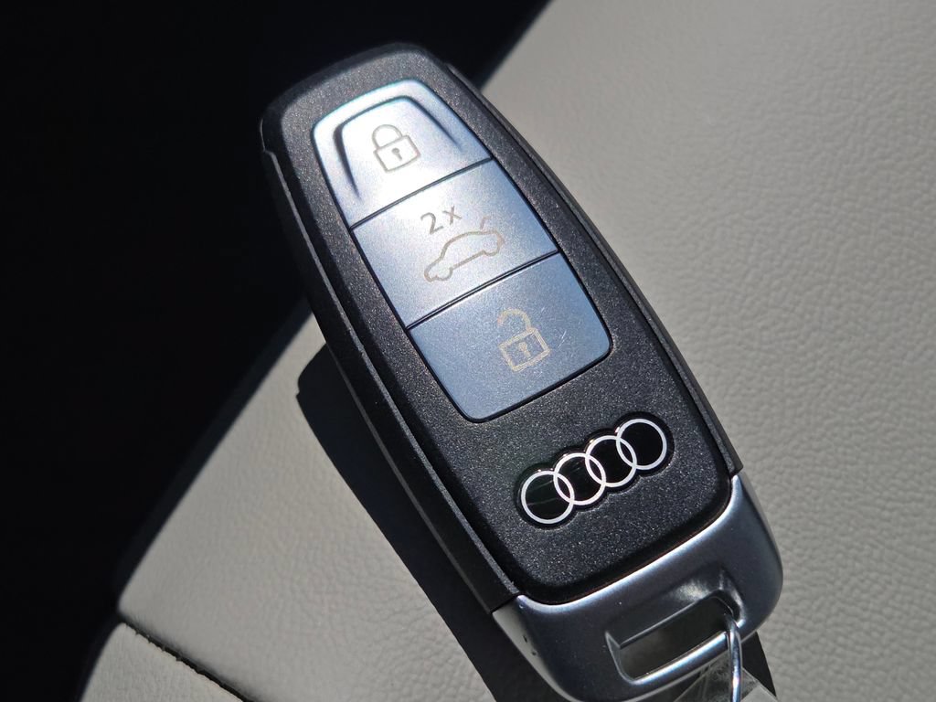 New 2026 Audi Q3 quattro 2.0T AWD/4WD image 38