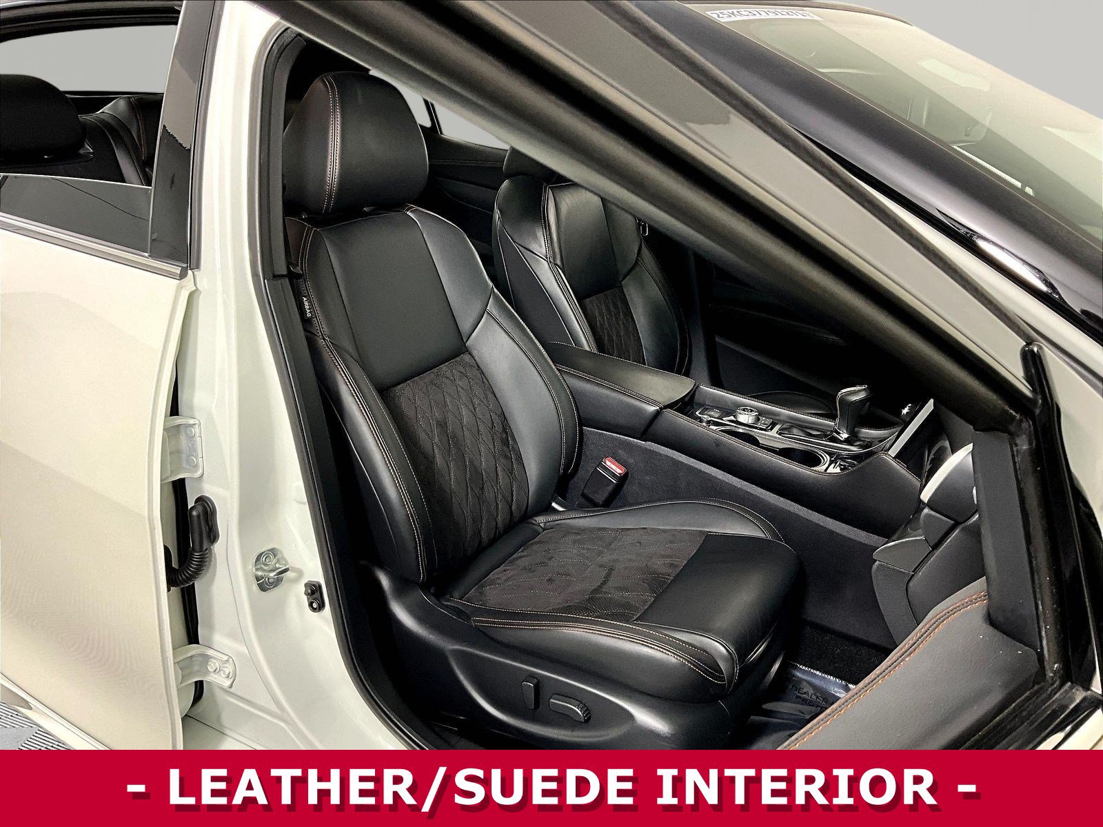 Used 2019 Nissan Maxima SR w/ Premium Package FWD image 29