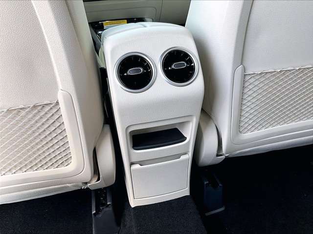 New 2026 Mercedes-Benz GLB 250 image 19