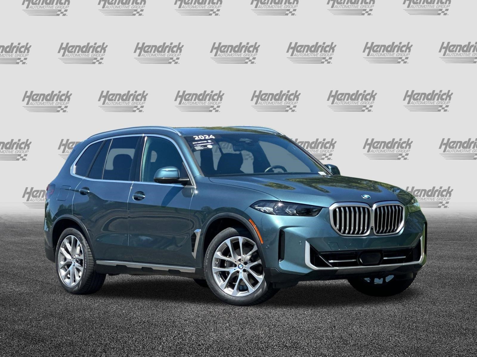 Certified 2024 BMW X5 xDrive40i w/ Parking Assistance Package image 2