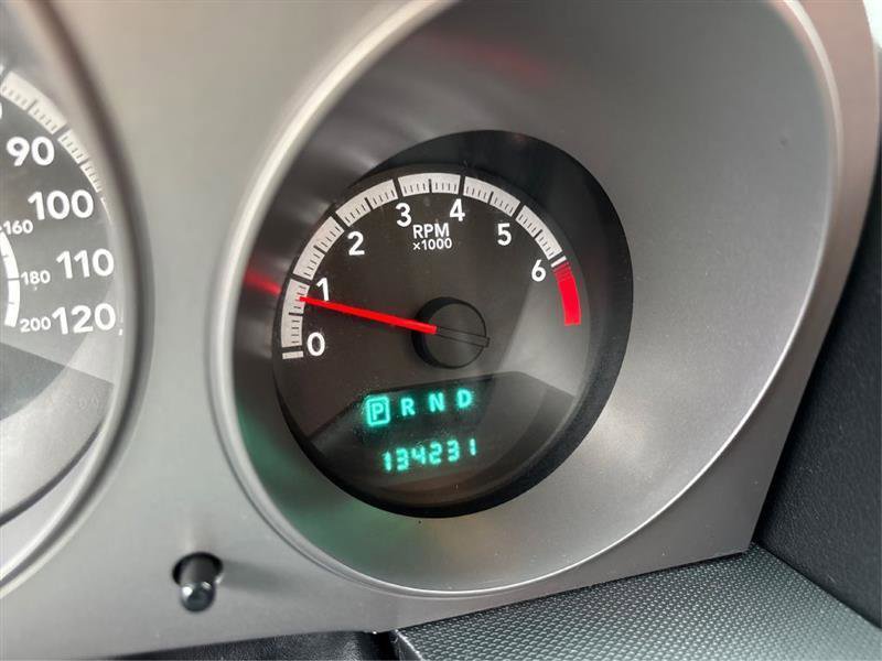 Used 2010 Dodge Avenger SXT FWD image 18