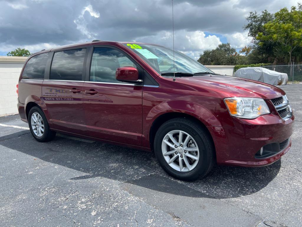 Used 2020 Dodge Grand Caravan SXT FWD image 4