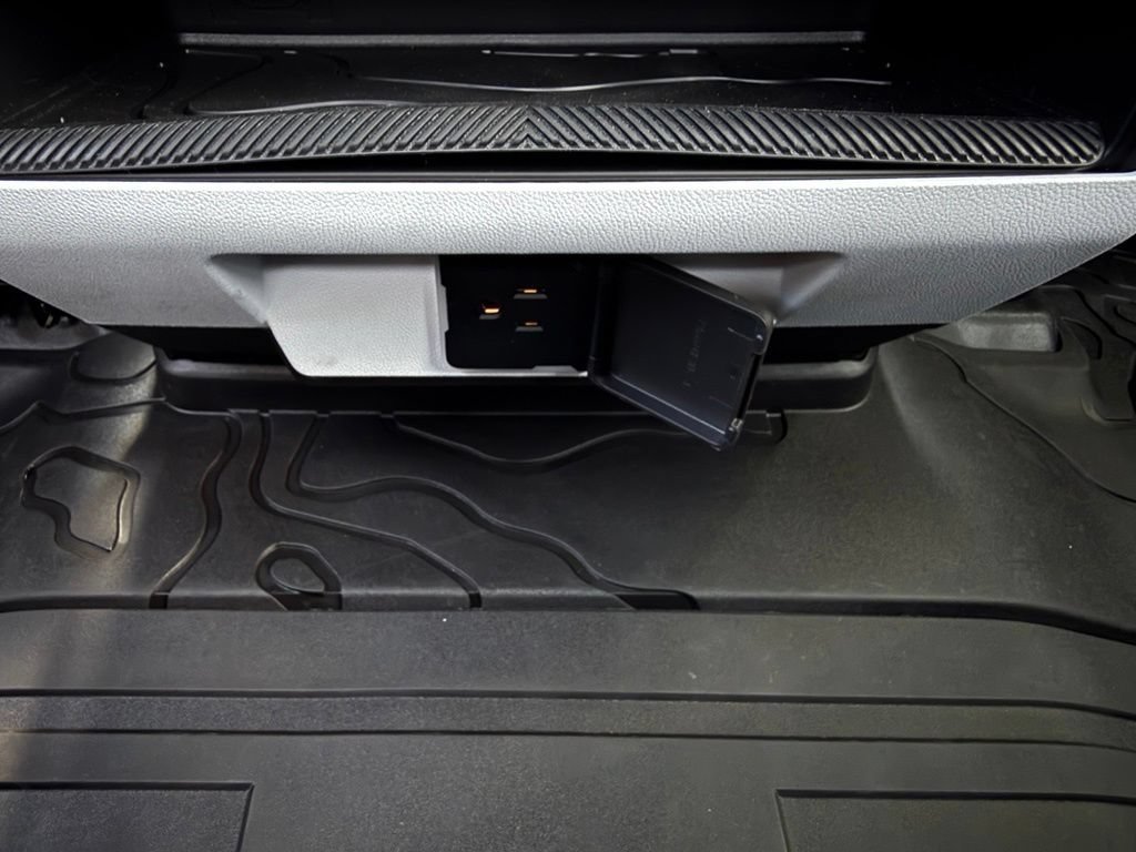 Used 2025 GMC Hummer EV 2X AWD/4WD image 32
