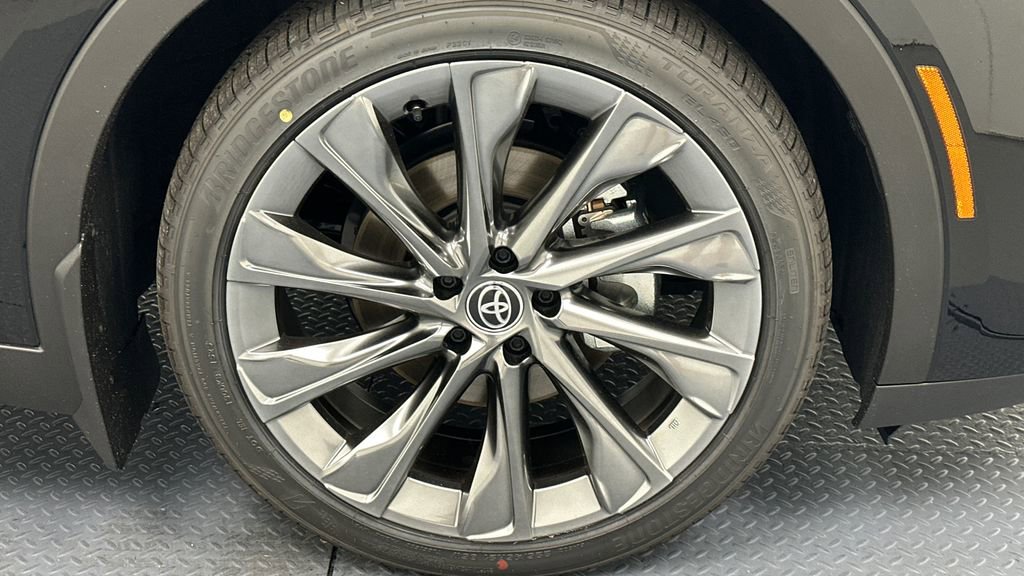 New 2026 Toyota Crown Limited w/ Advanced Technology Package image 18