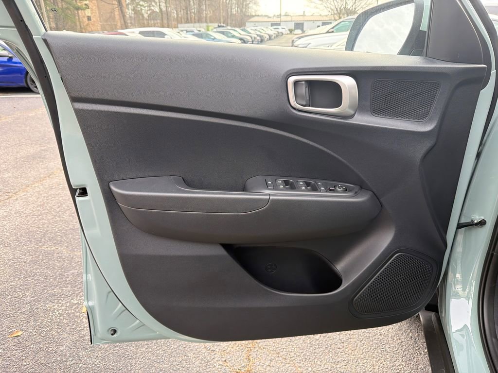 New 2026 Hyundai Venue SE image 10