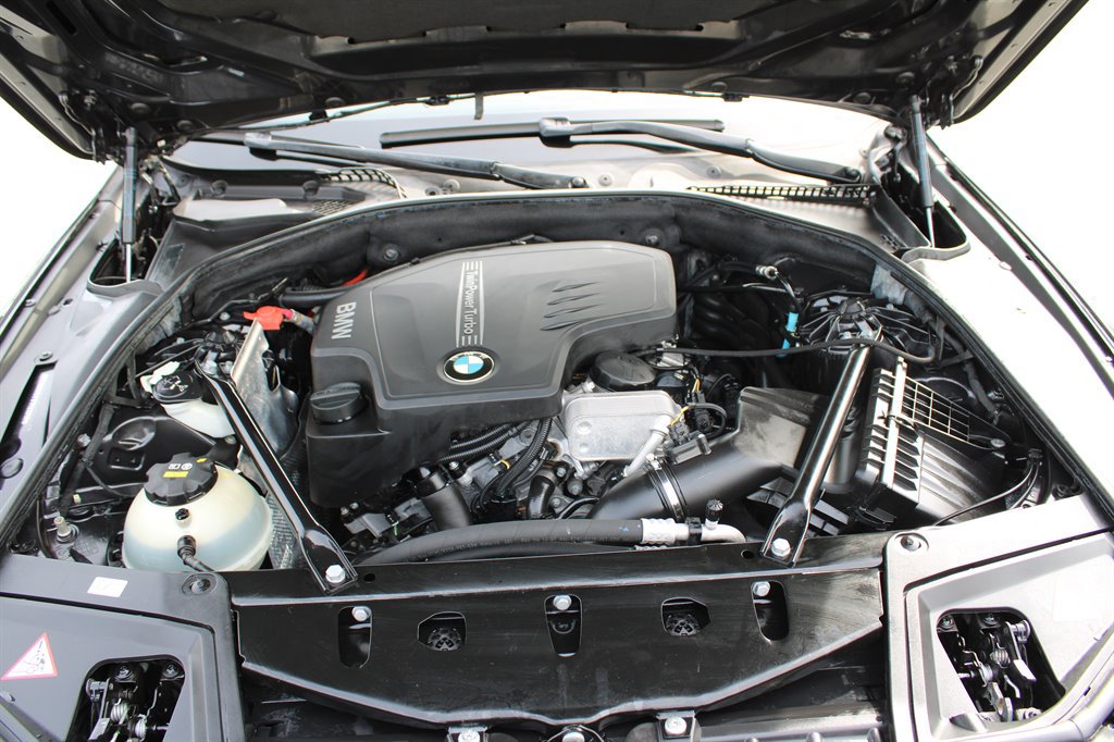 Used 2015 BMW 528i Sedan image 30