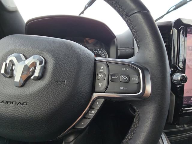 Used 2025 RAM 1500 Laramie AWD/4WD image 12