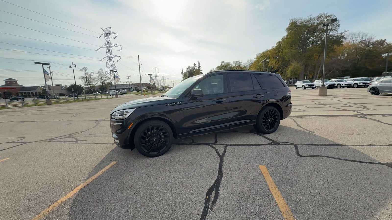 Used 2022 Lincoln Aviator Reserve w/ Equipment Group 201A AWD/4WD image 6