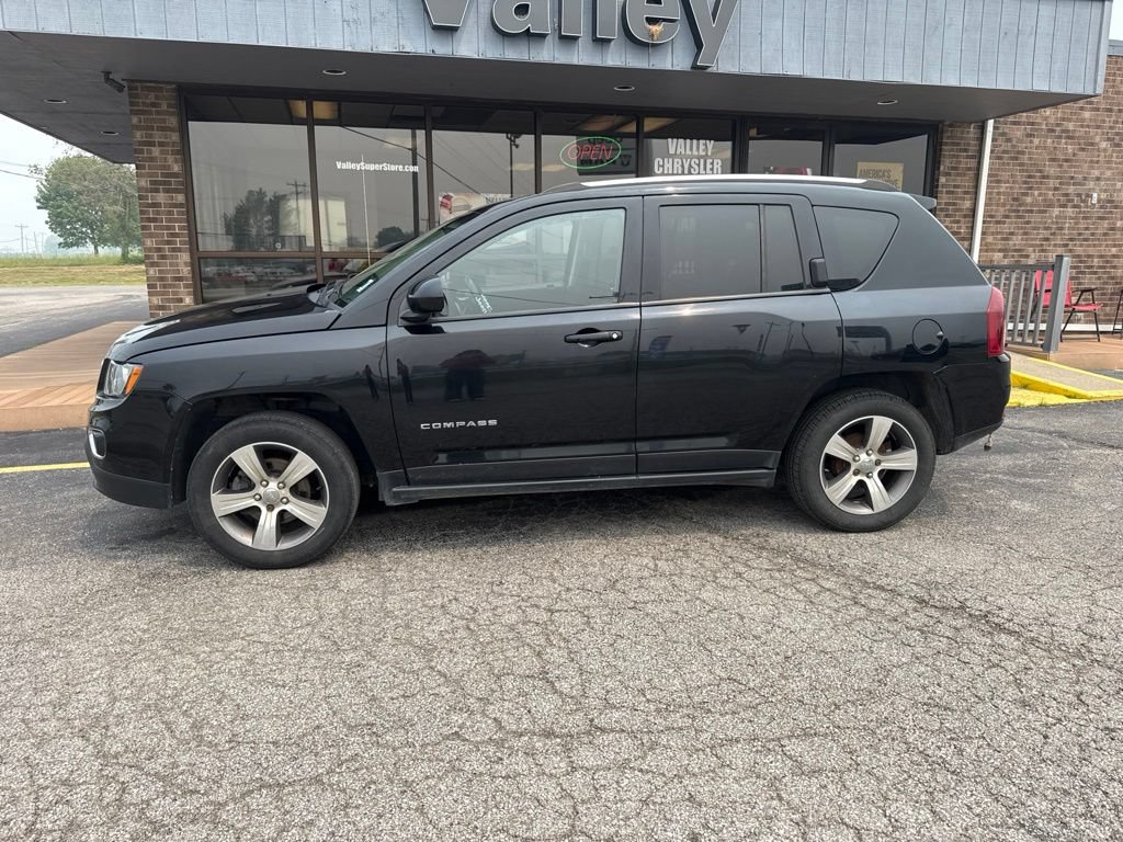 Used 2016 Jeep Compass High Altitude FWD image 5