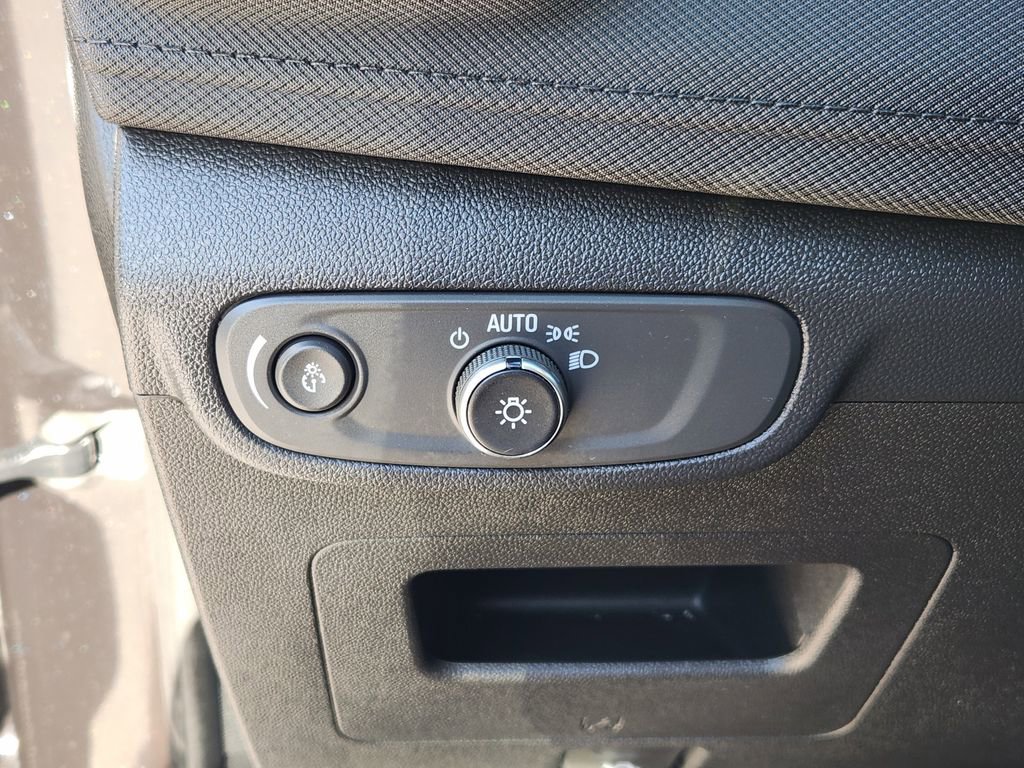 Used 2025 Chevrolet TrailBlazer LT image 24