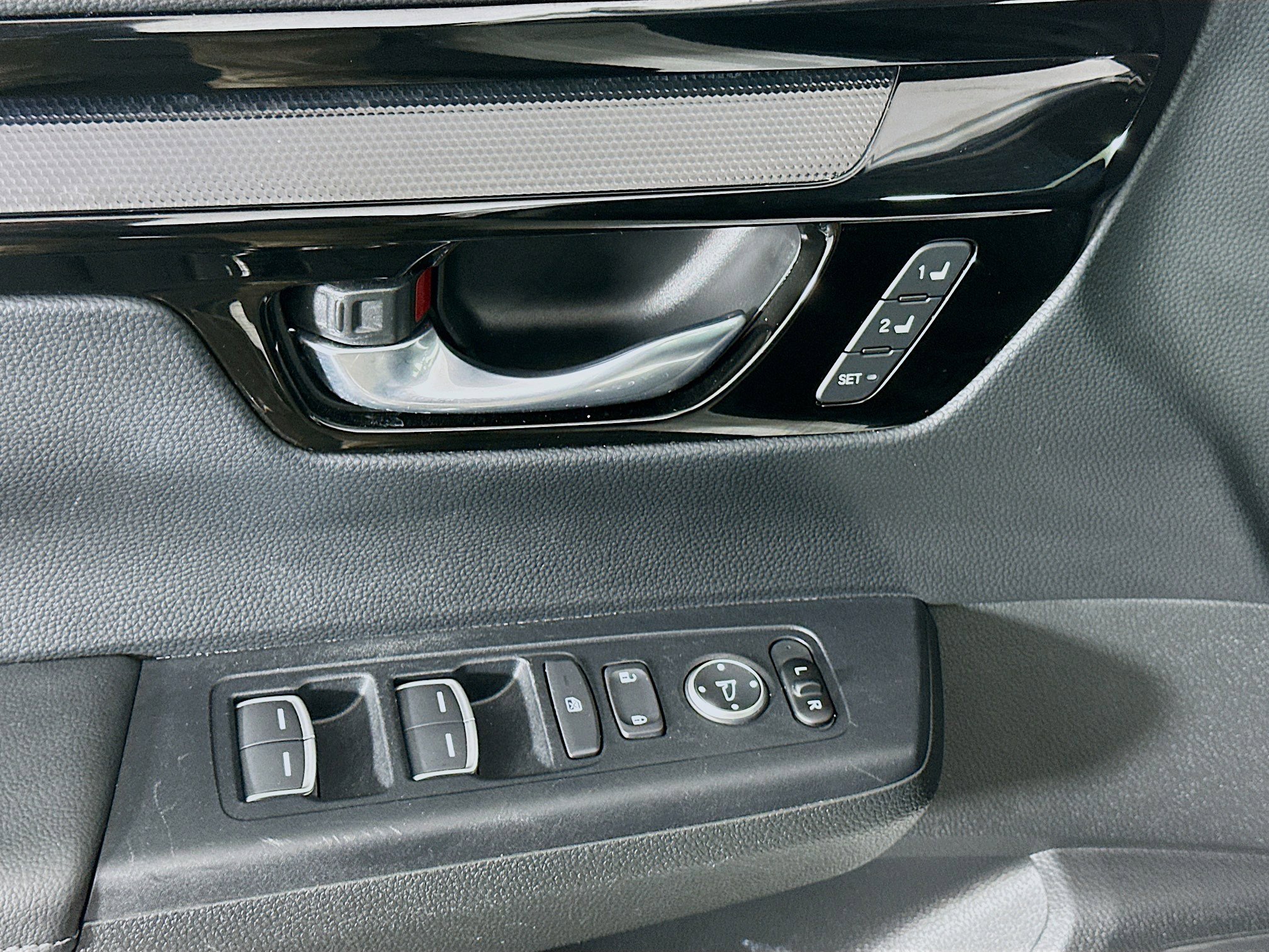 Used 2024 Honda CR-V EX-L image 15