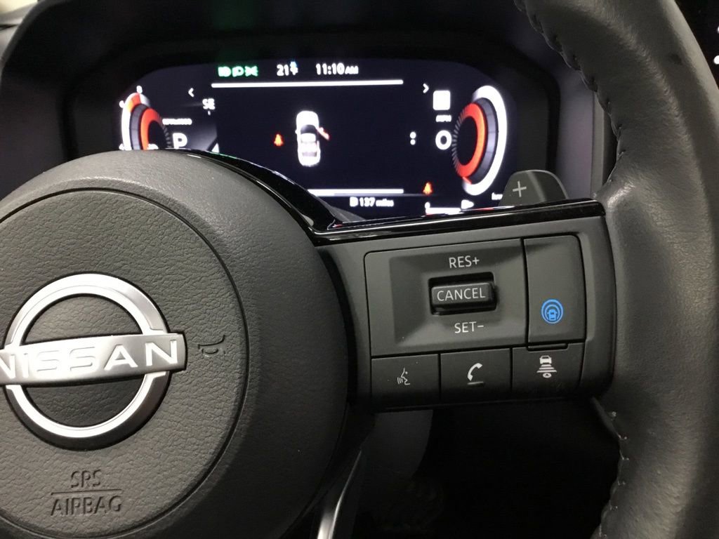 Used 2024 Nissan Rogue SL w/ SL Premium Package image 38