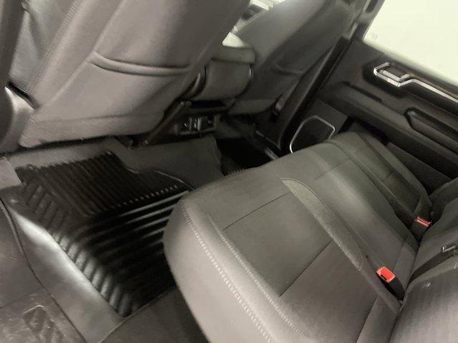 Used 2024 GMC Sierra 1500 SLE AWD/4WD image 12