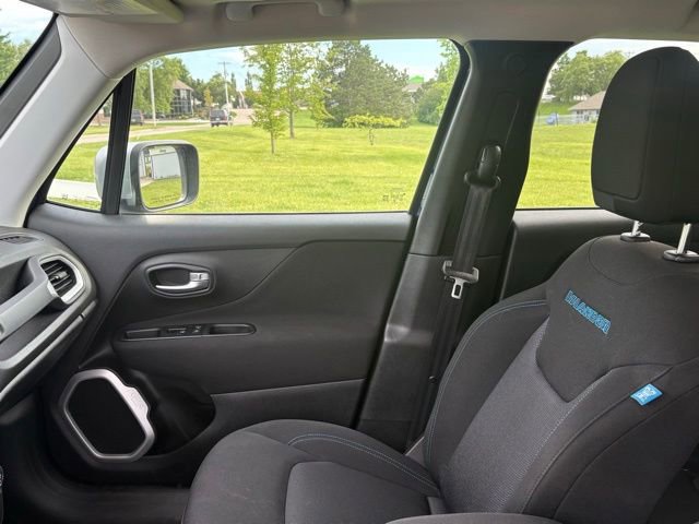 Used 2021 Jeep Renegade Latitude w/ Convenience Group FWD image 15