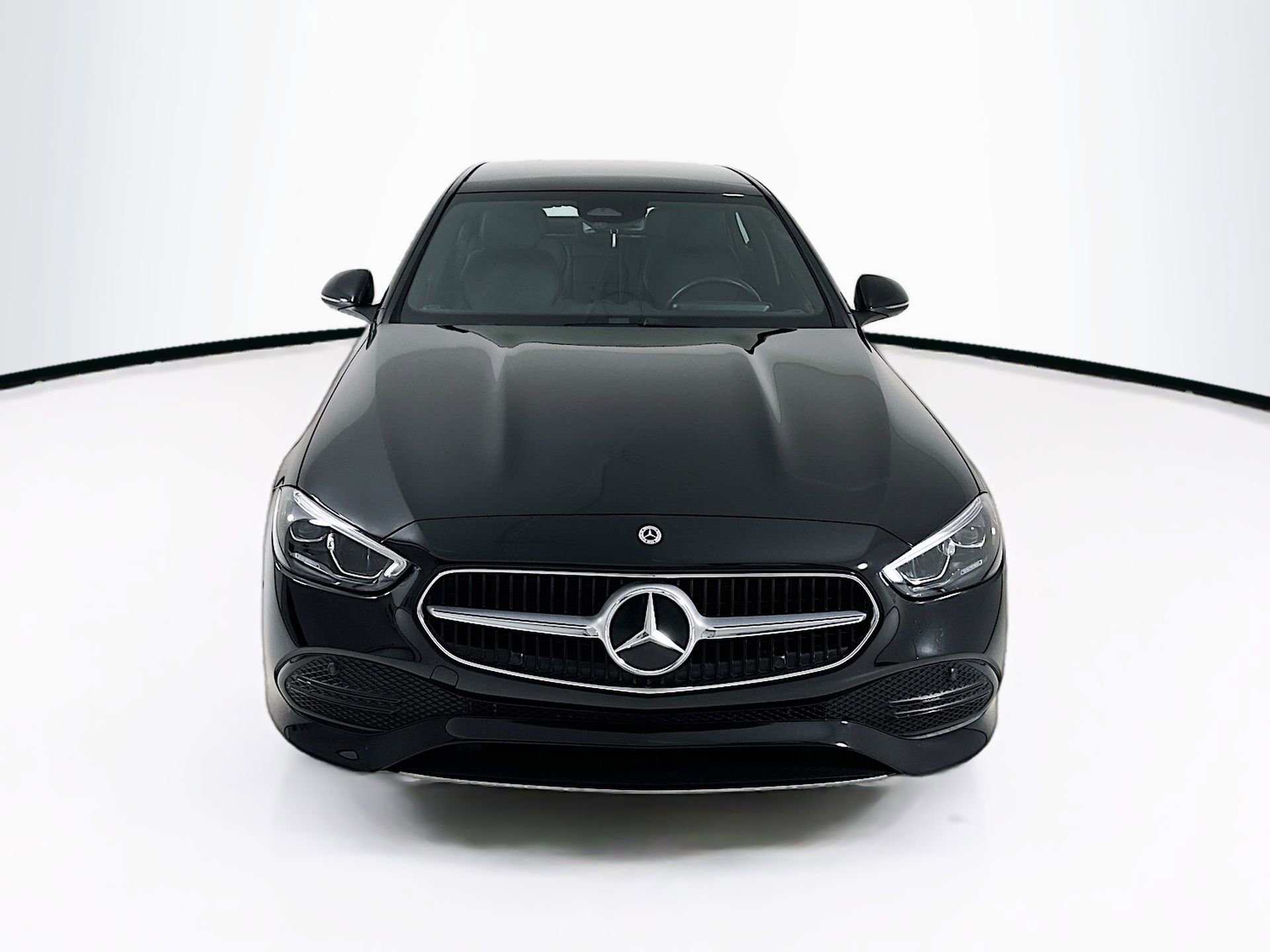 Used 2025 Mercedes-Benz C 300 Sedan image 2